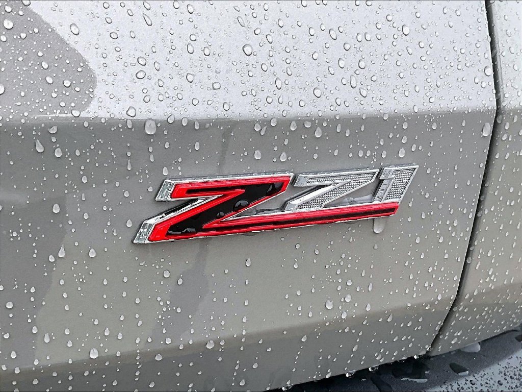 2027 Chevrolet Traverse Z71 - Photo 14
