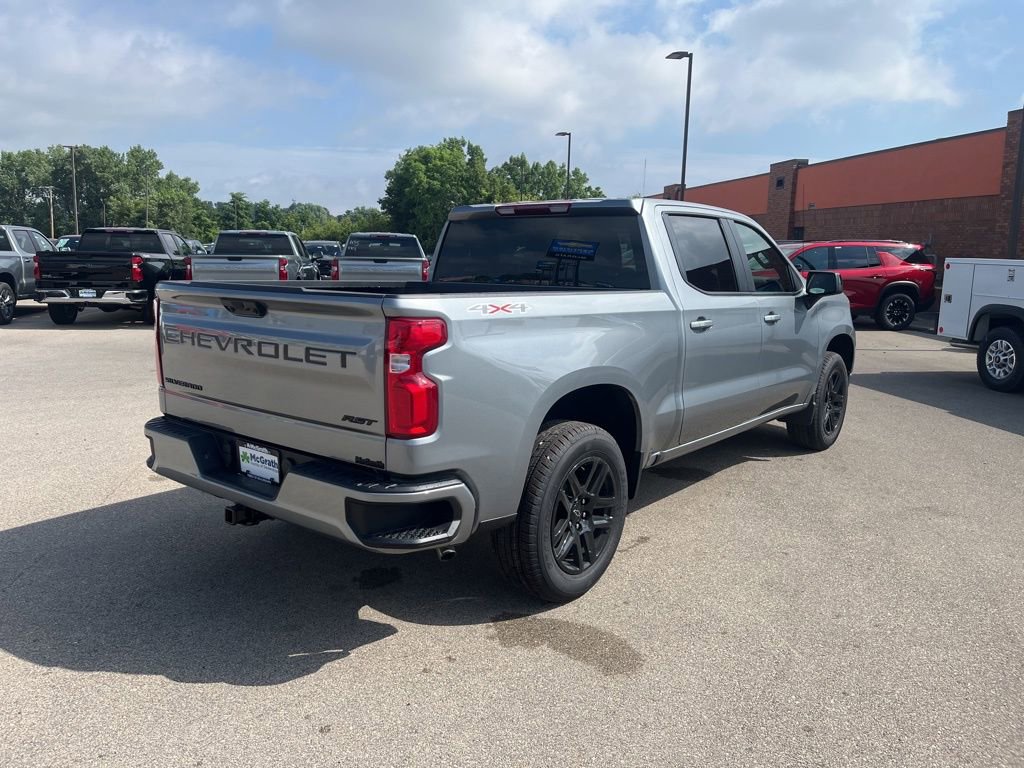 2026 Chevrolet Silverado 1500 RST photo 3