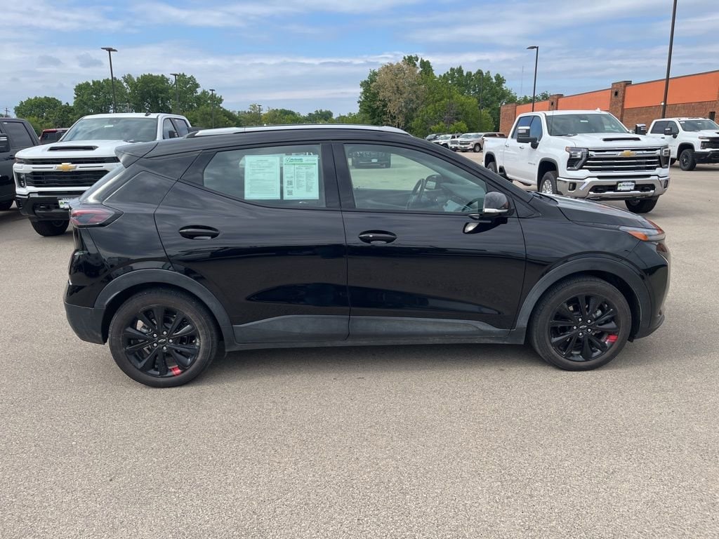 Used 2023 Chevrolet Bolt EUV LT with VIN 1G1FY6S05P4140415 for sale in Dubuque, IA