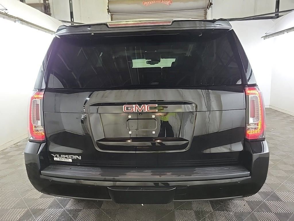 2018 Gmc Yukon SLT photo 2