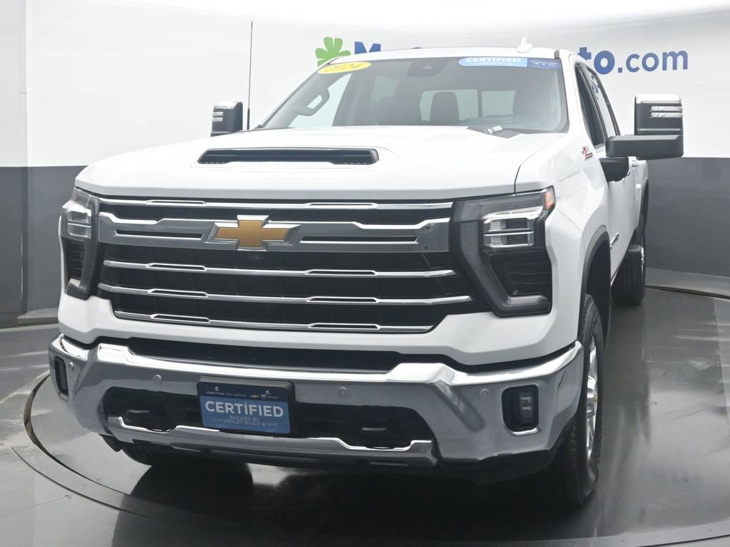2024 Chevrolet Silverado 2500HD LTZ photo 4