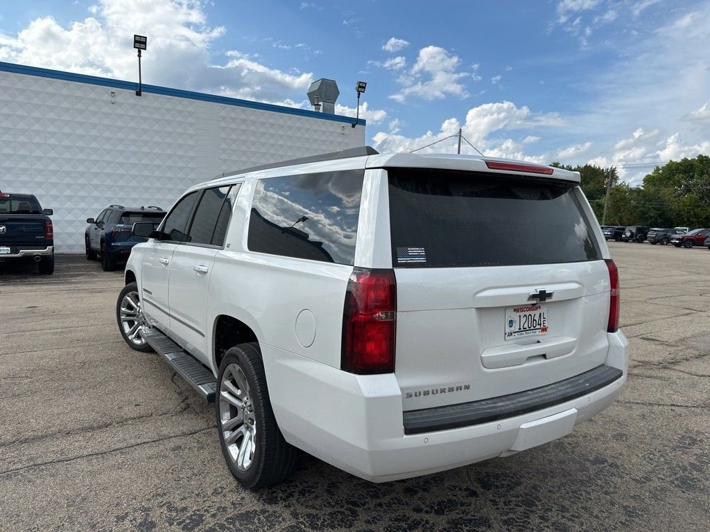 2017 Chevrolet Suburban LT photo 2