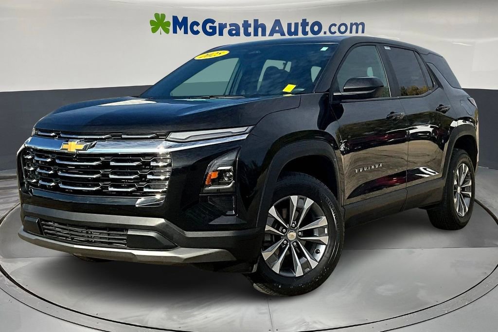 2025 Chevrolet Equinox LT photo 3