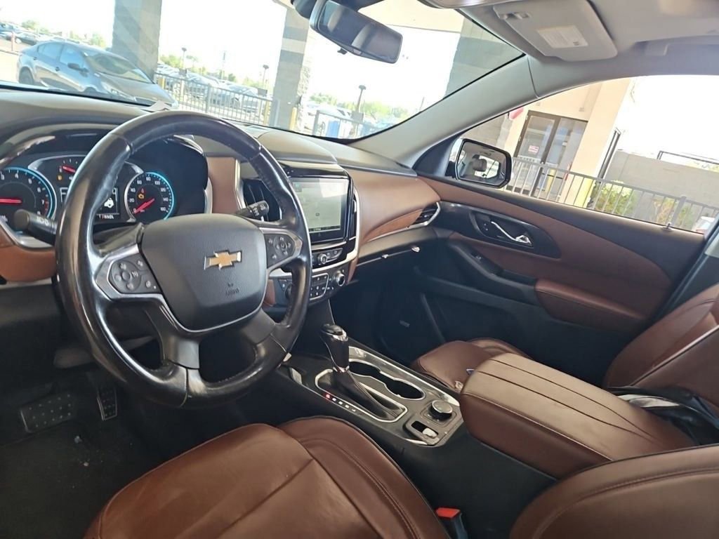 2019 Chevrolet Traverse High Country photo 2