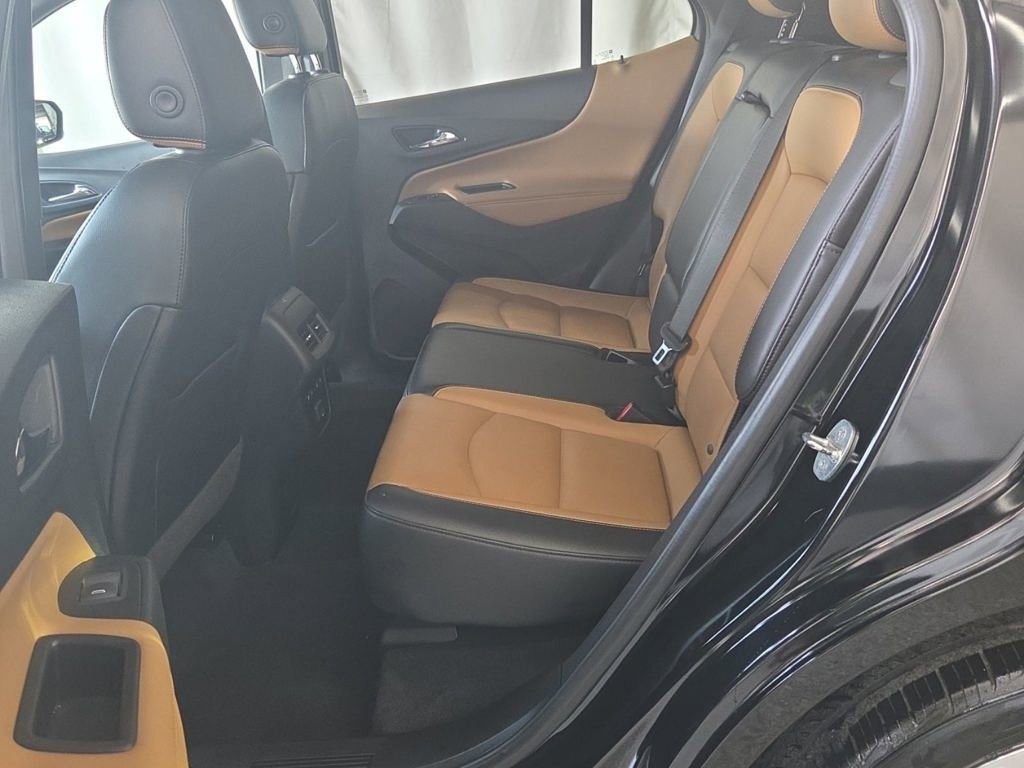 2020 Chevrolet Equinox Premier photo 2