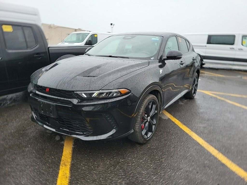 2024 Dodge Hornet R/T photo 2