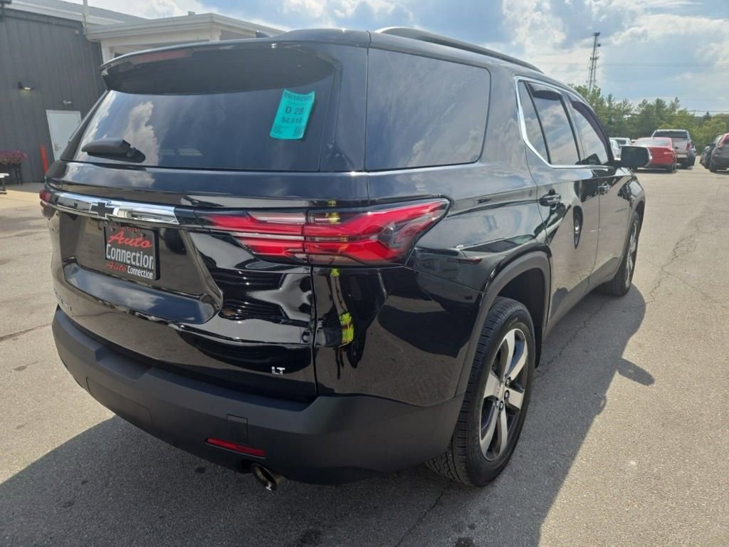 2023 Chevrolet Traverse Leather photo 2