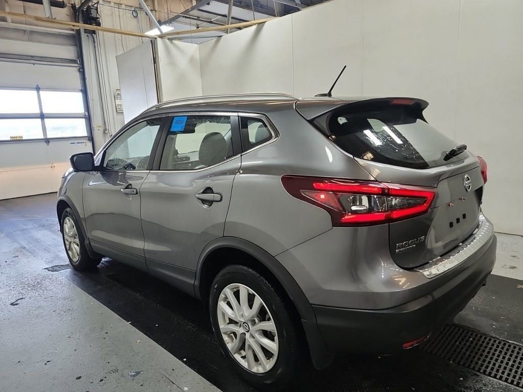 2022 Nissan Rogue Sport SV photo 3