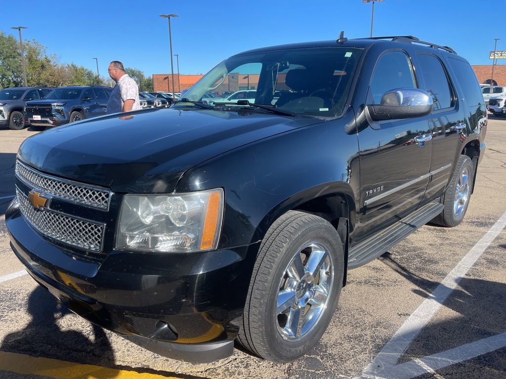 2011 Chevrolet Tahoe LTZ photo 3