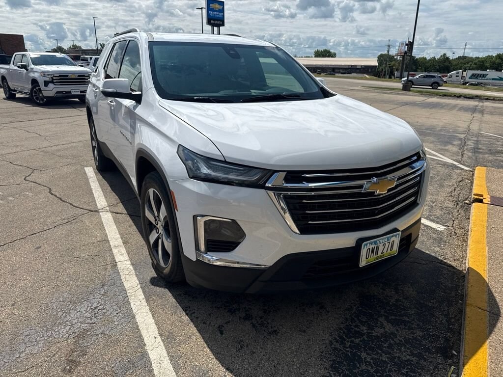 Used 2023 Chevrolet Traverse LT Leather SUV