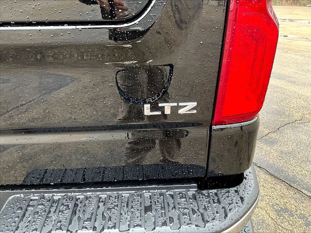 2026 Chevrolet Silverado 1500 LTZ - Photo 11