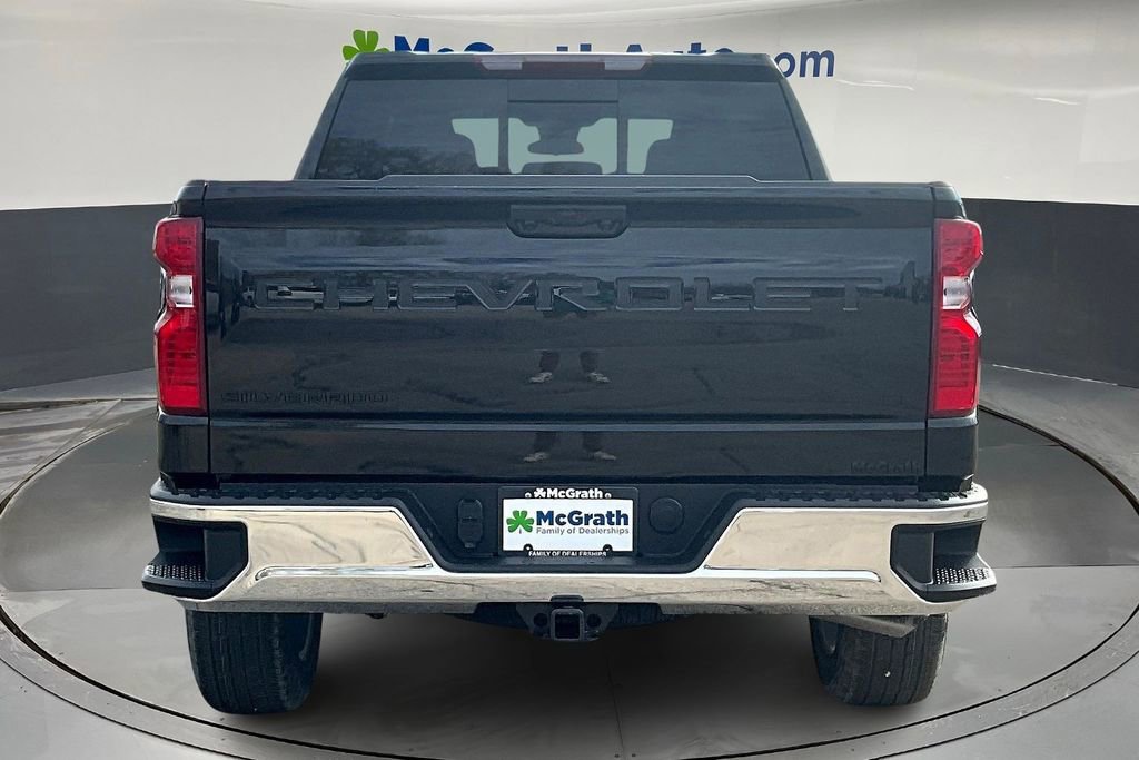 2026 Chevrolet Silverado 1500 LT photo 4