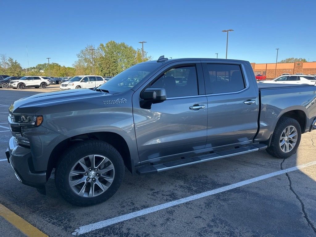 2019 Chevrolet Silverado 1500 High Country photo 2