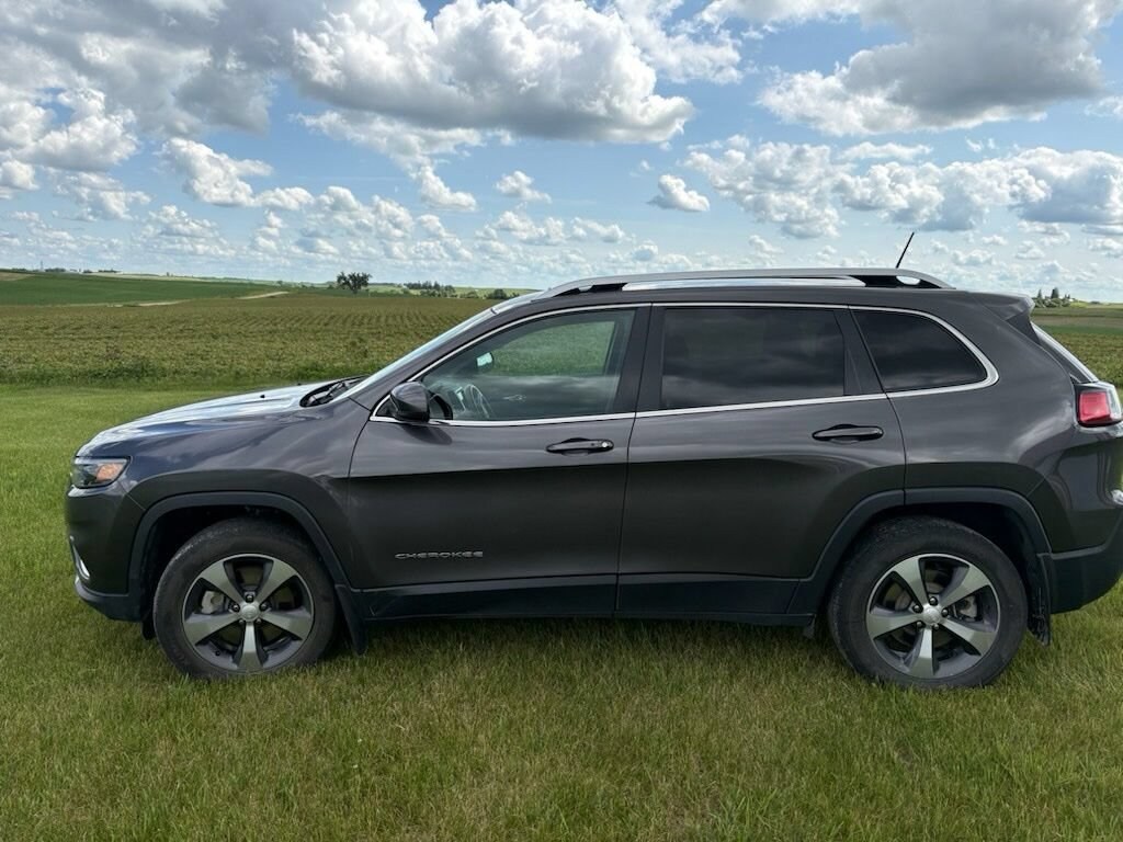 Used 2019 Jeep Cherokee Limited SUV