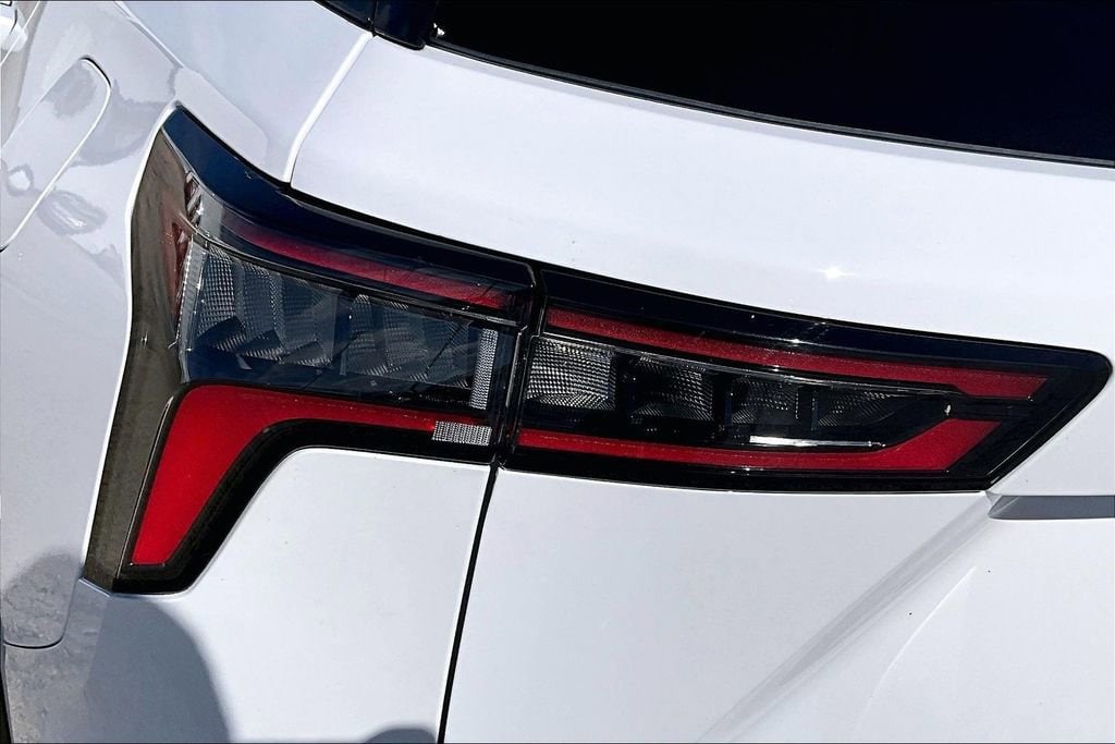 2025 Chevrolet Equinox LT - Photo 26
