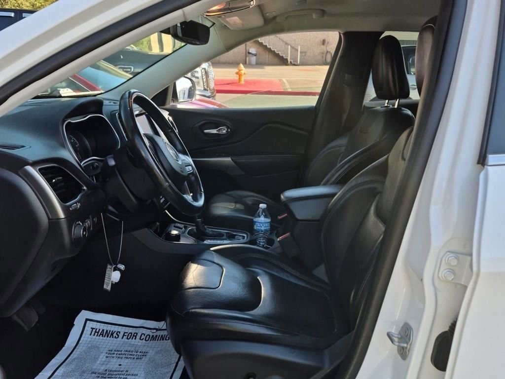 2019 Jeep Cherokee Limited photo 2