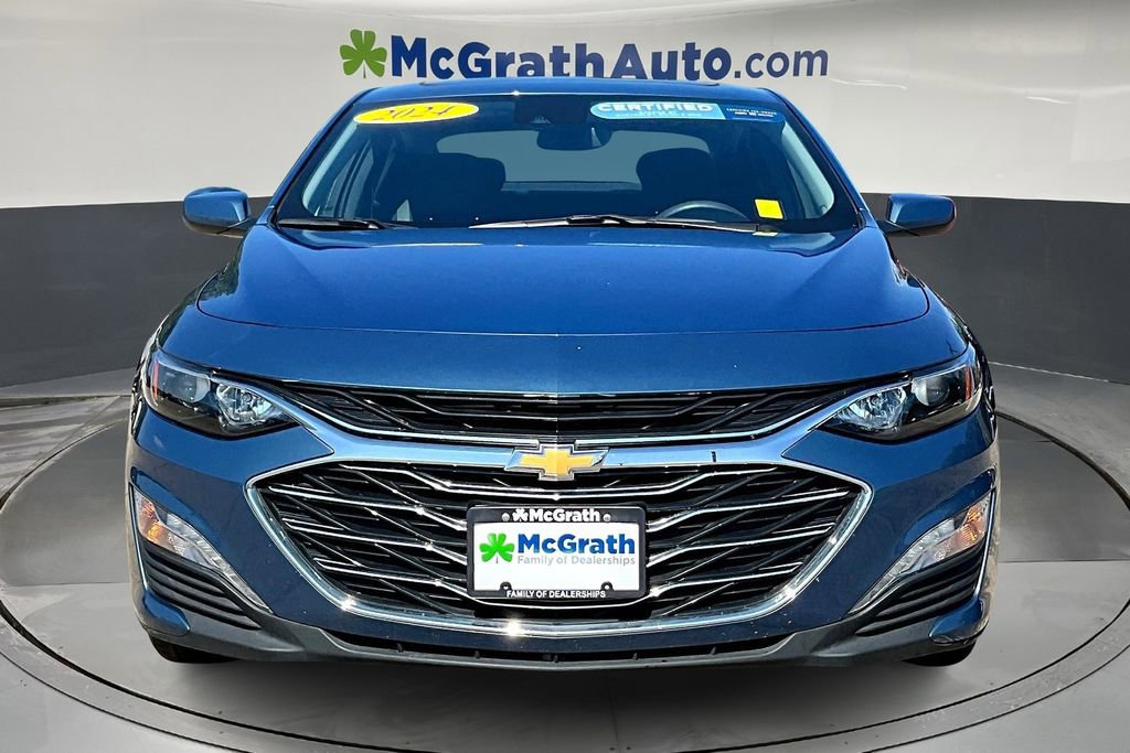2024 Chevrolet Malibu 1LT photo 2