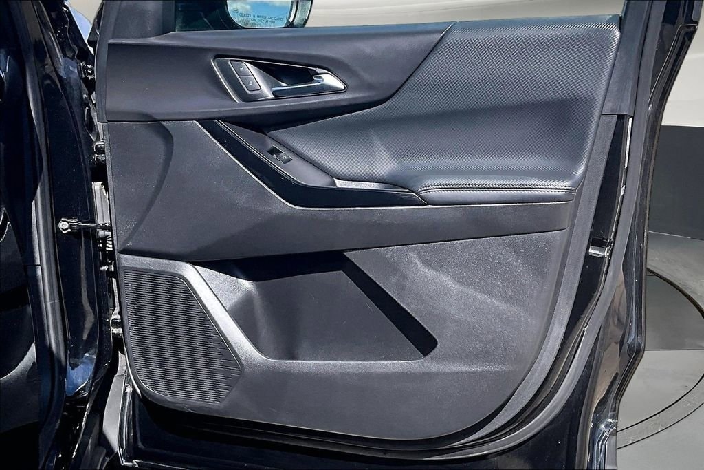 2025 Chevrolet Equinox LT - Photo 32