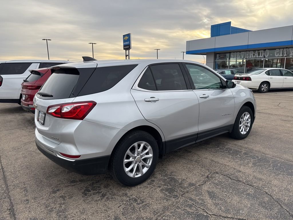 2020 Chevrolet Equinox LT photo 4