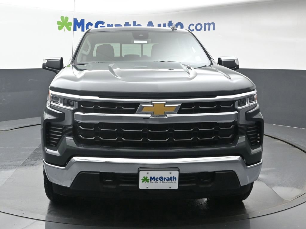 2026 Chevrolet Silverado 1500 LT photo 3