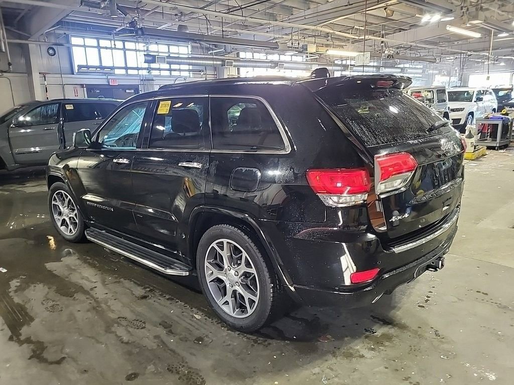 2019 Jeep Grand Cherokee Overland photo 3