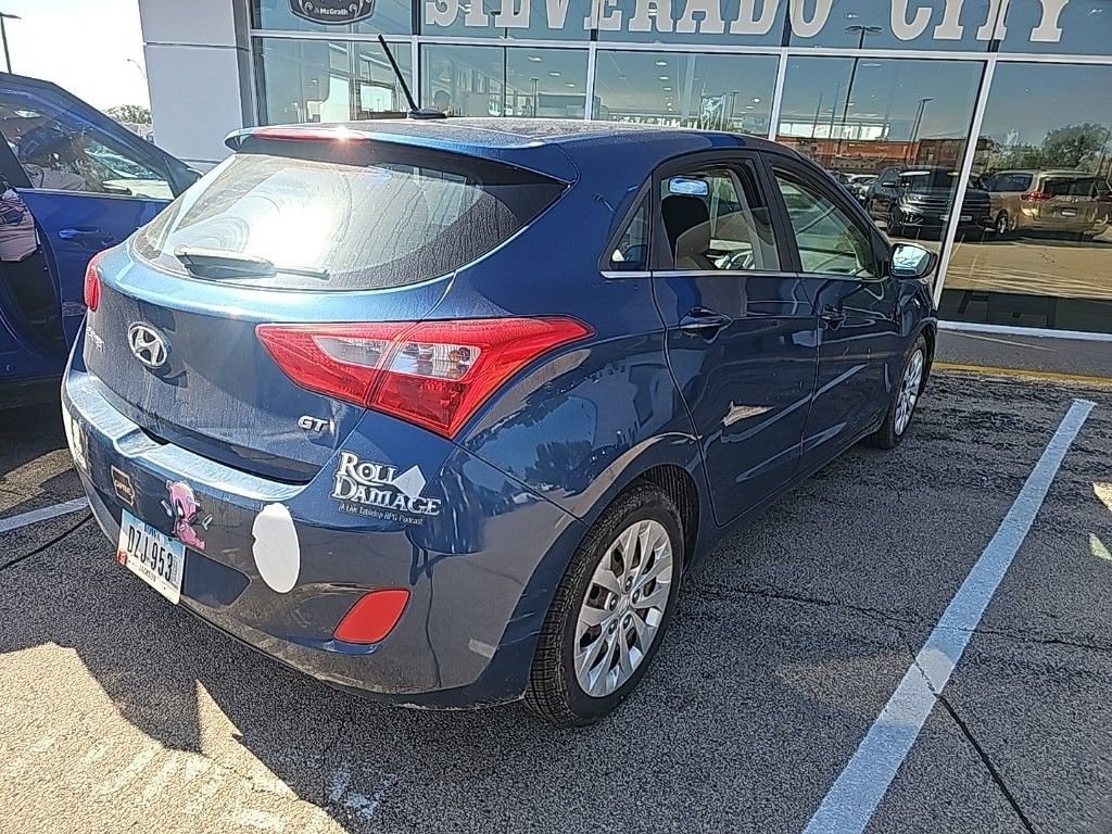 2016 Hyundai Elantra GT Base photo 3