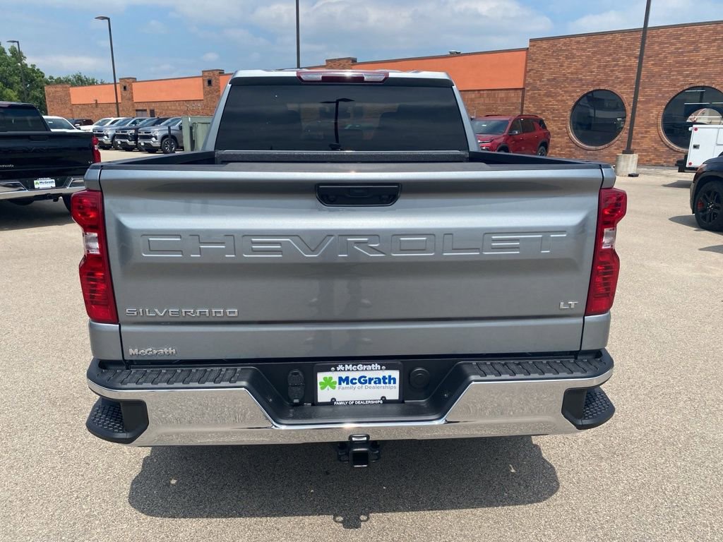 2026 Chevrolet Silverado 1500 LT photo 4