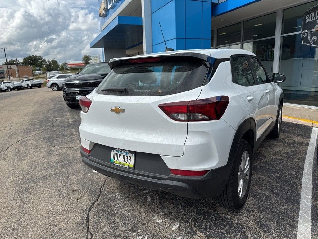 2022 Chevrolet Trailblazer LS photo 4