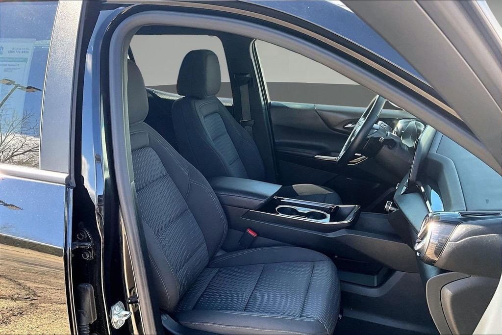 2025 Chevrolet Equinox LT - Photo 33