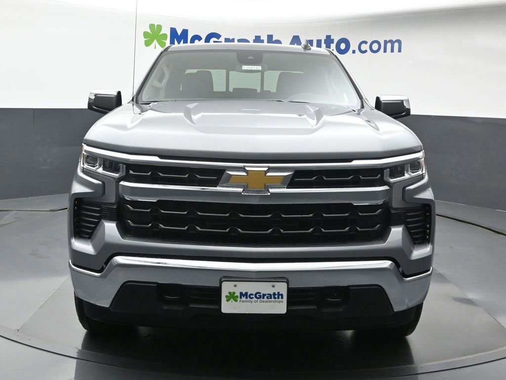 2026 Chevrolet Silverado 1500 LT photo 2