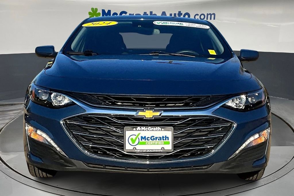 2024 Chevrolet Malibu 1LT photo 2