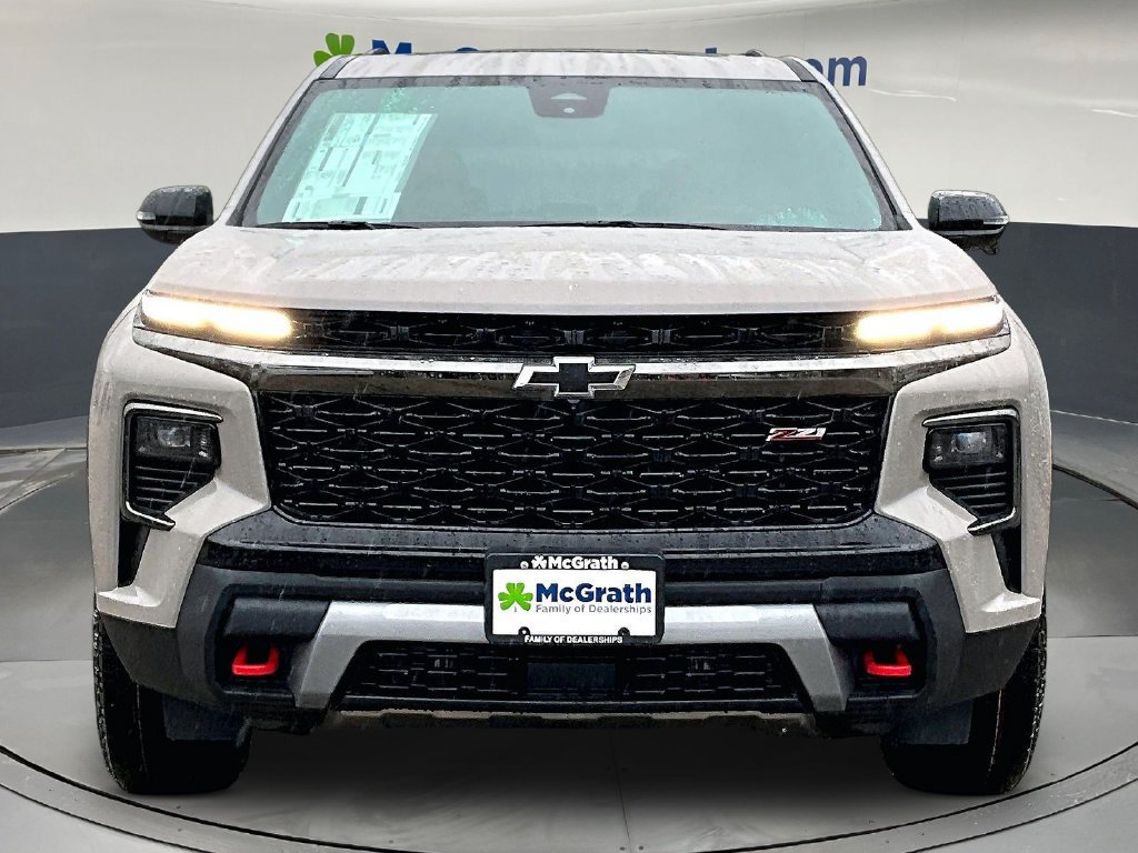 2027 Chevrolet Traverse Z71 - Photo 2