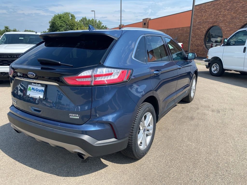 2019 Ford Edge SEL photo 3
