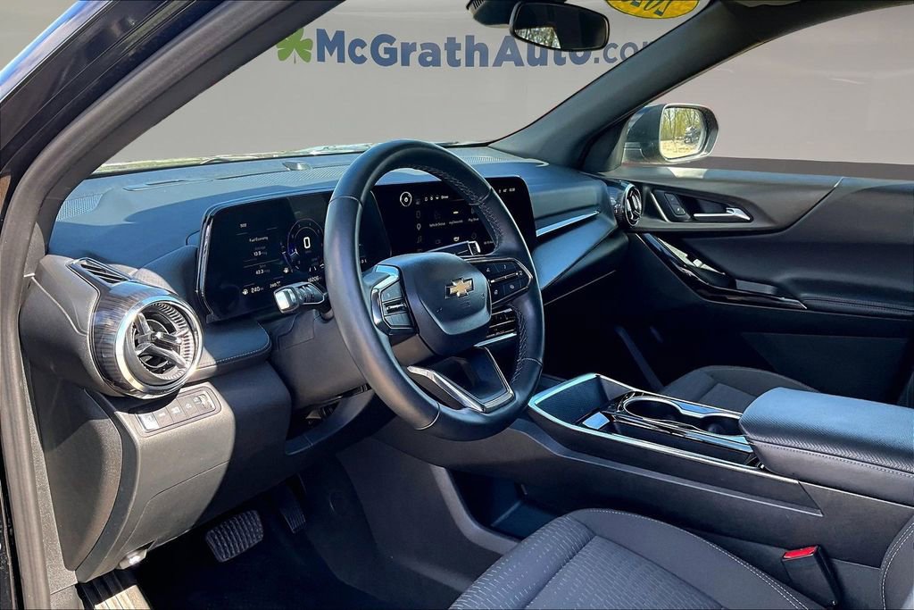 2025 Chevrolet Equinox LT - Photo 21