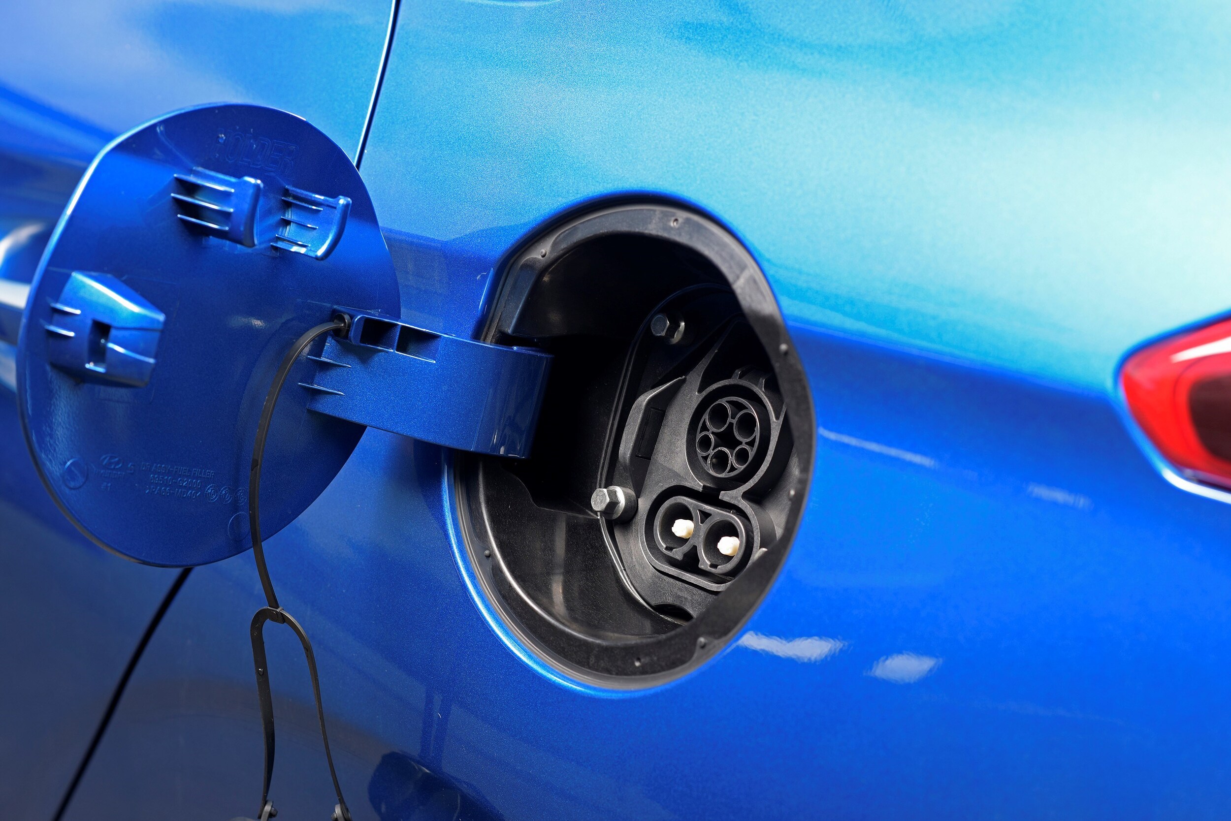 Large-29123-2018IONIQPlug-InHybrid.jpg