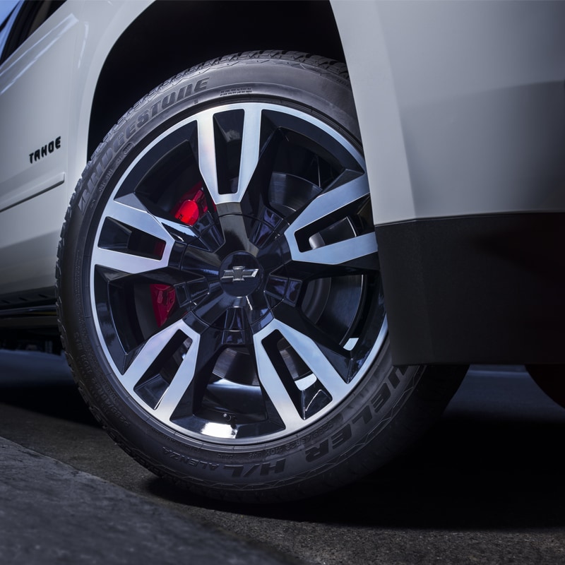 Tahoe Premier RST 22-inch Gloss Black aluminum Wheels with custom Silver accents