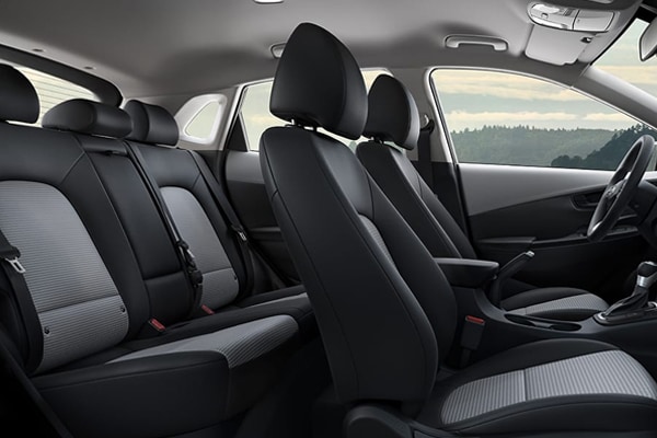 2019 Hyundai Kona SE and SEL Black/Gray Interior