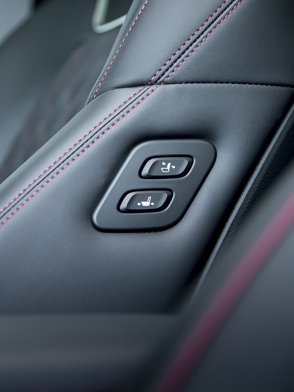 Diamond quilted seats with Nappa leather