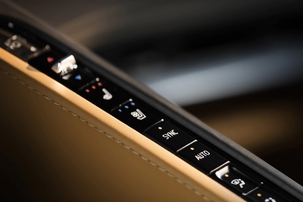 Features in the Corvette