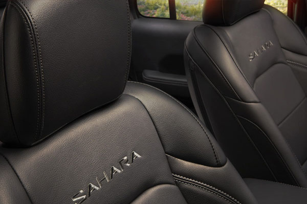 2020 Jeep Wrangler infotianment touchscreen