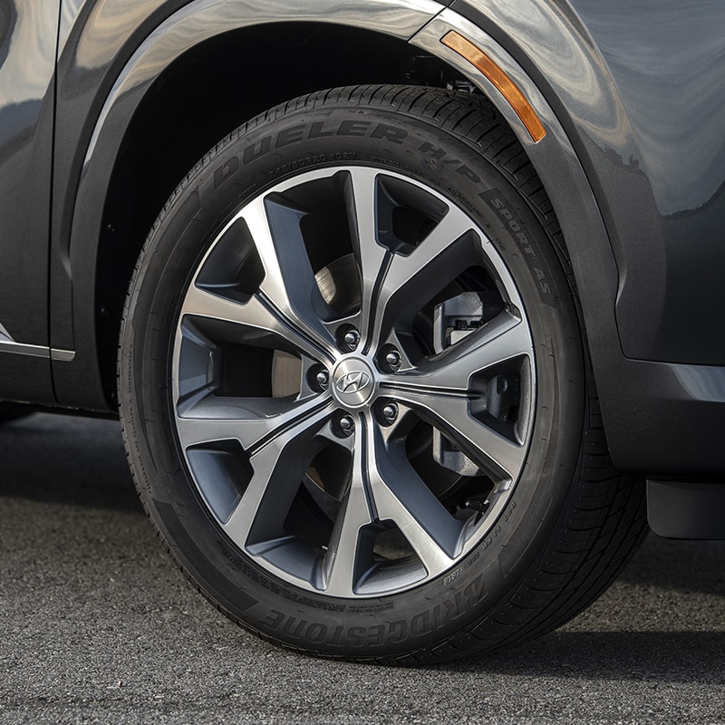 2020 Hyundai Palisade available 20-inch alloy wheels