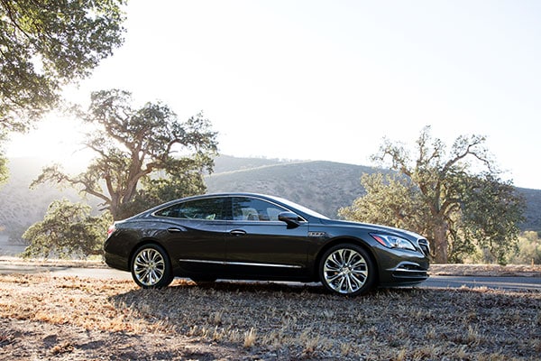 Buick LaCrosse Exterior features