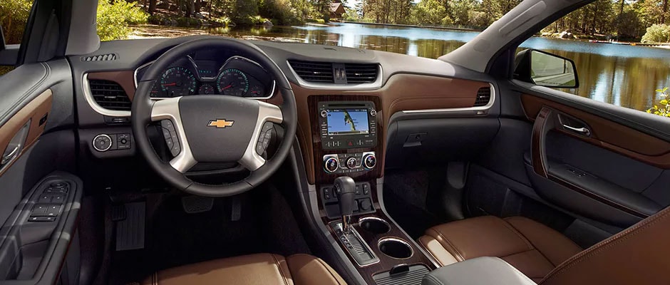 Inside the 2016 Chevy Traverse
