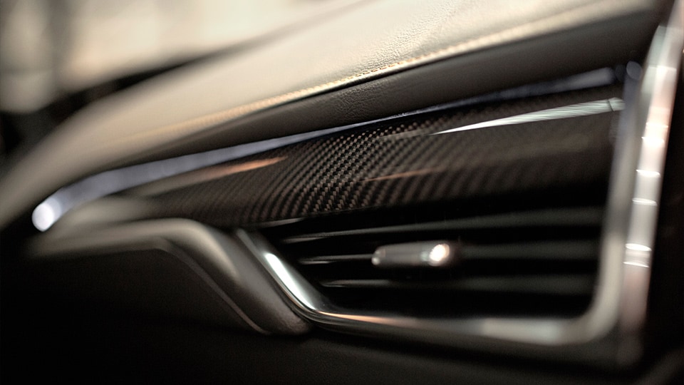 Modern two-tone styling 2020 XT4
