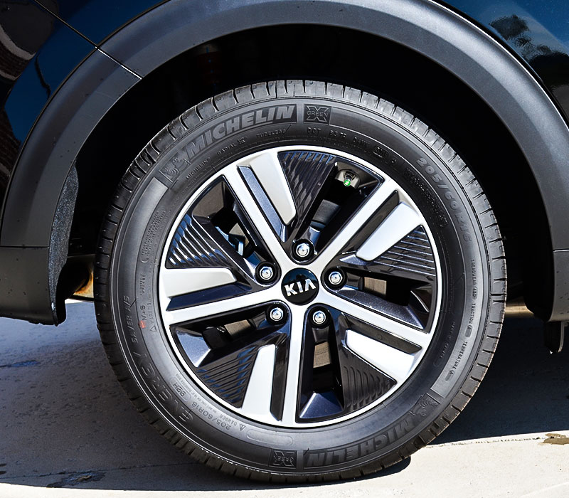 2020 Kia Niro 17-inch Alloy Wheel