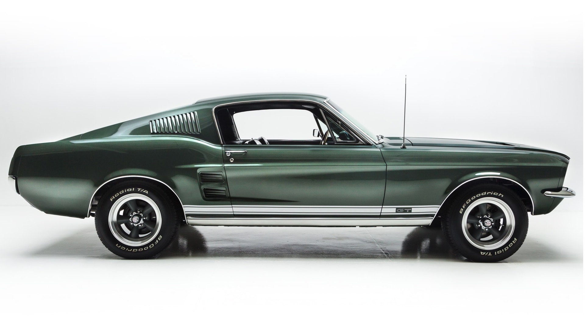 The 2019 Ford Mustang for sale in Cedar Rapids