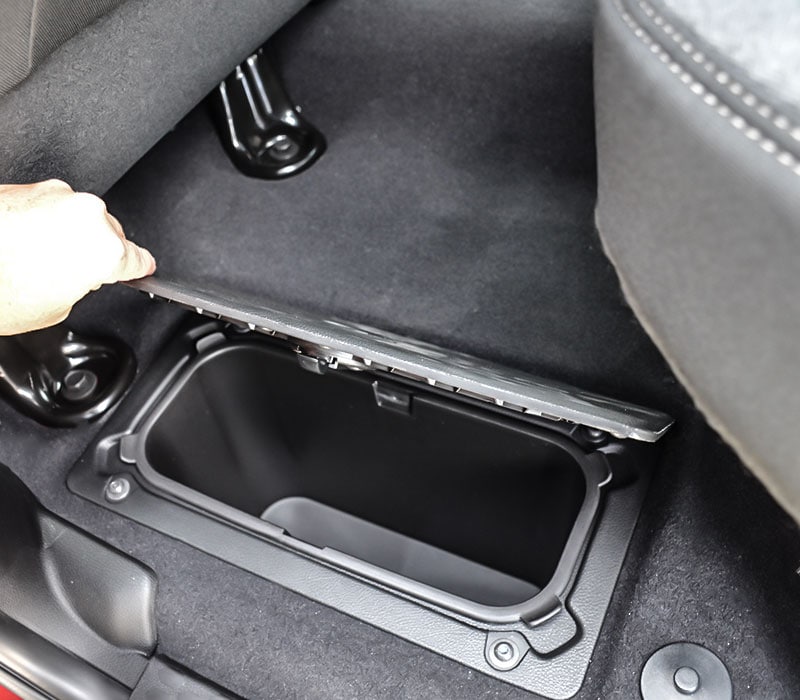 2020 Ram 2500 storage bins