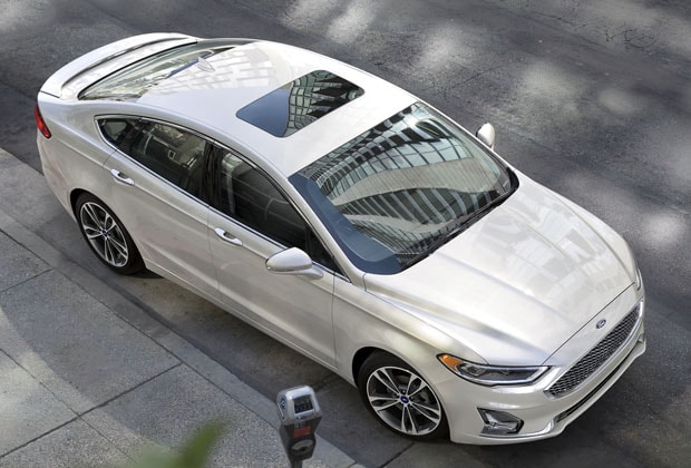 2020 ford Fusion moonroof