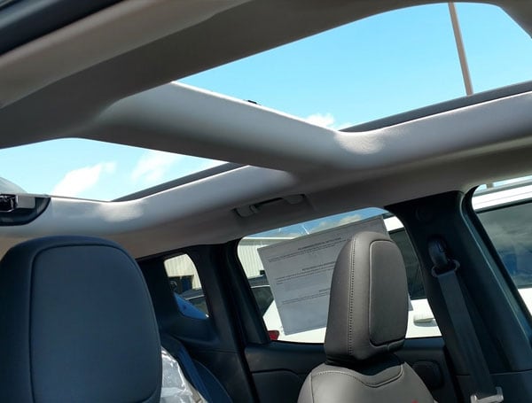 Jeep Renegade Latitude Sunroof