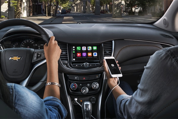 2019 Chevy Trax Infotainment Center with Apple CarPlay